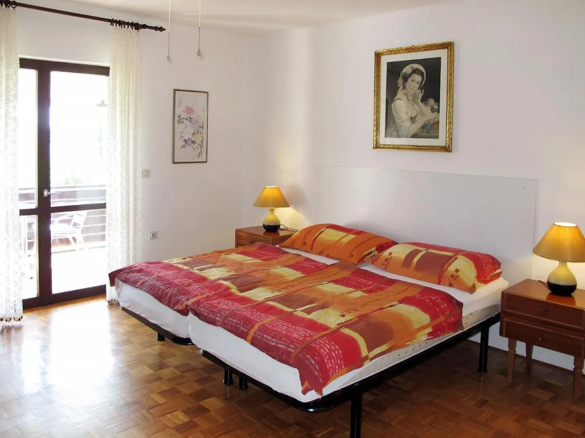 Holiday Home Lara - Pul410 By Interhome Peroj