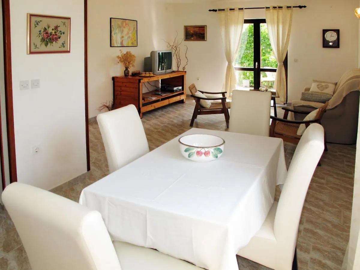 Holiday Home Lara - Pul410 By Interhome Peroj